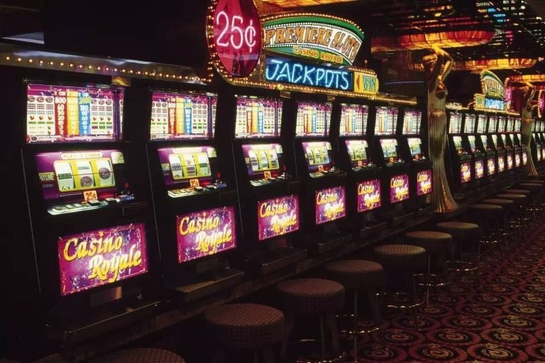 responsible gaming guidance shown beside bet 177 live casino access